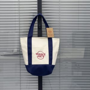 traderjoes style canvas bag
