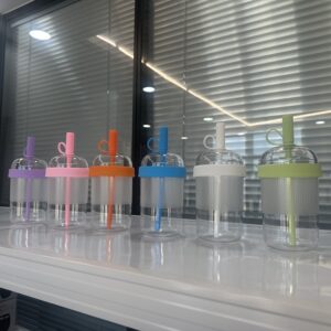 540ml plastic bottle with straw
